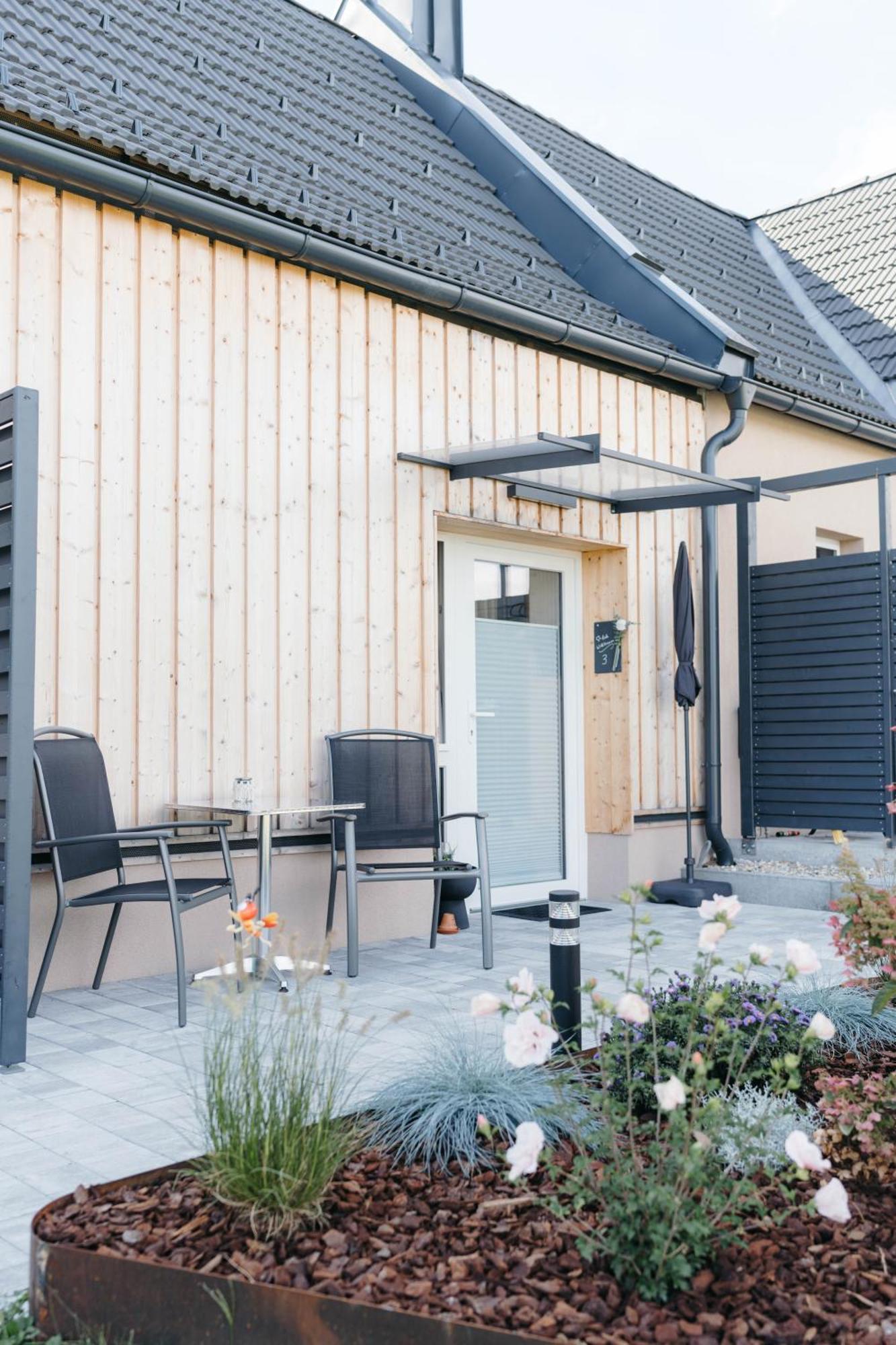 Pension Blumenwiese - Mitten Im Thermenland Burgau Exteriér fotografie